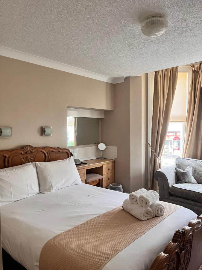 Rose Tor Hotel Llandudno Exteriör bild