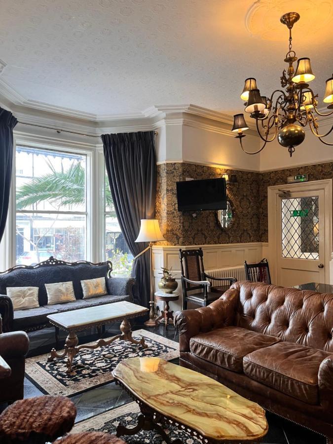 Rose Tor Hotel Llandudno Exteriör bild